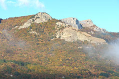 Вид с Биюк-Исар на гору Пиляки