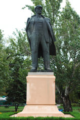 Феодосия. Памятник Ленину у дачи Стамбули