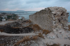 Стены Айоц Берд - Армянская крепость Феодосии