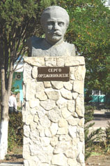 Орджоникидзе. Памятник Серго Орджоникидзе